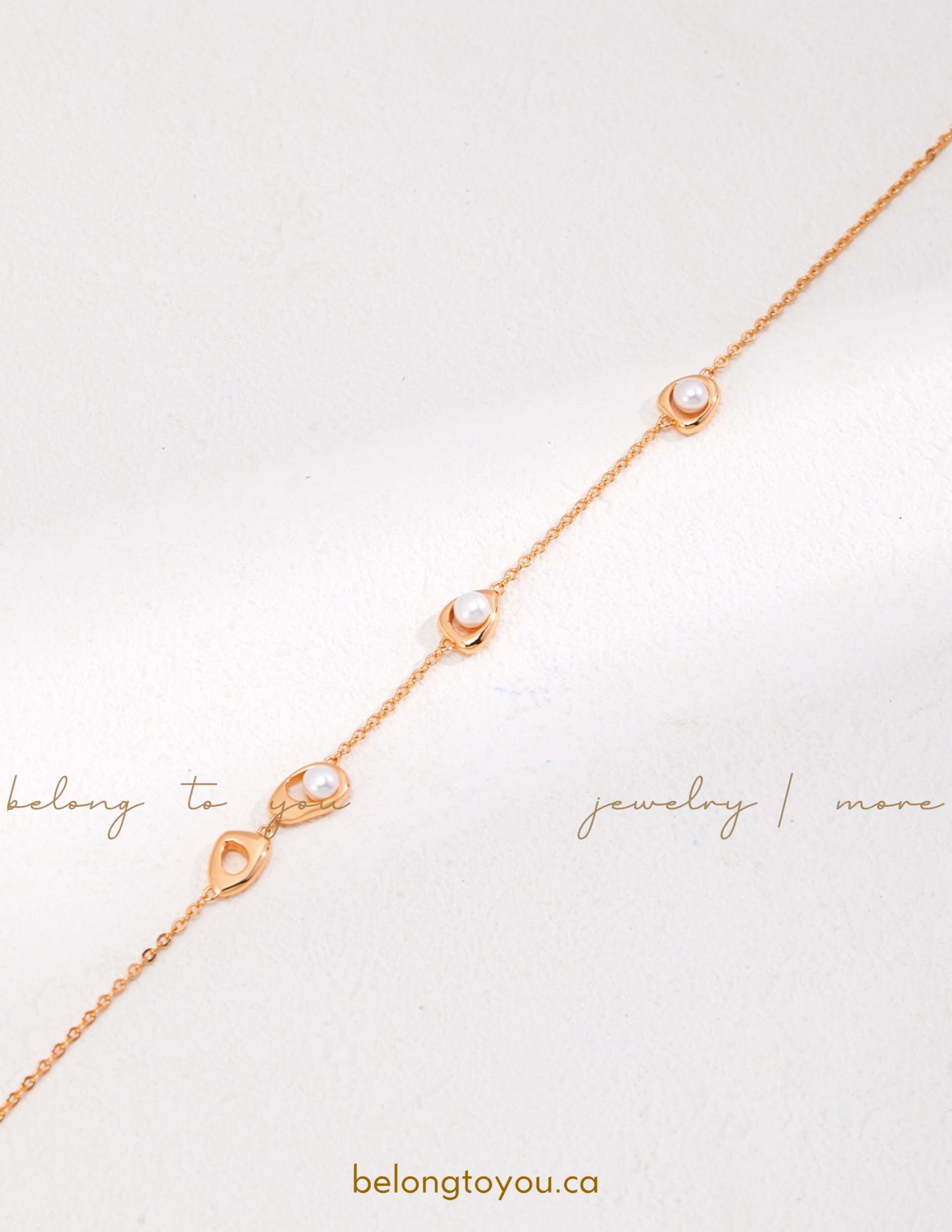 Lively Pearl Necklace