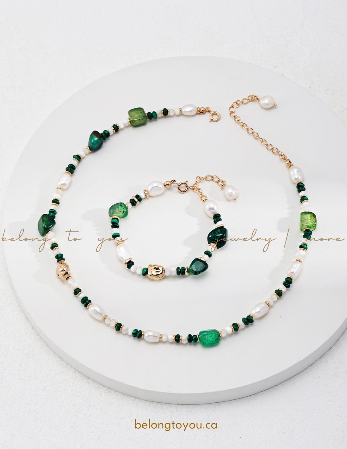 Elegant Malachite Pearl Necklace